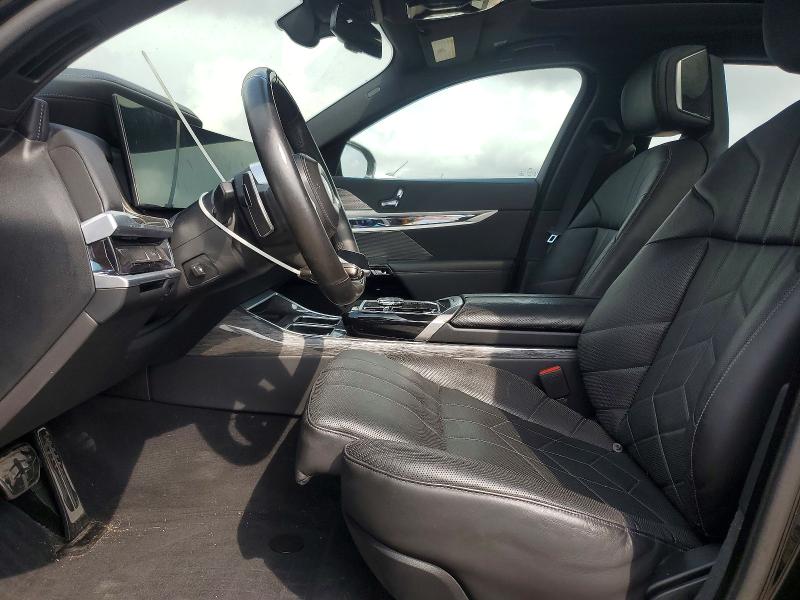 2023 BMW 7 series VIN WBA23EH00PCM21708 COPART salvage auction — Water/Flood, TX - SALVAGE TITLE-FLOOD DAMAGE, sold $36,500 on 2026-05-07 (photo 7)