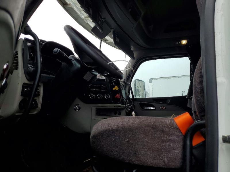 2024 Peterbilt All other VIN 1XPBDP9X3RD664304 COPART salvage auction — ALL OVER, CT, sold $15,000 on 2026-07-17 (photo 5)