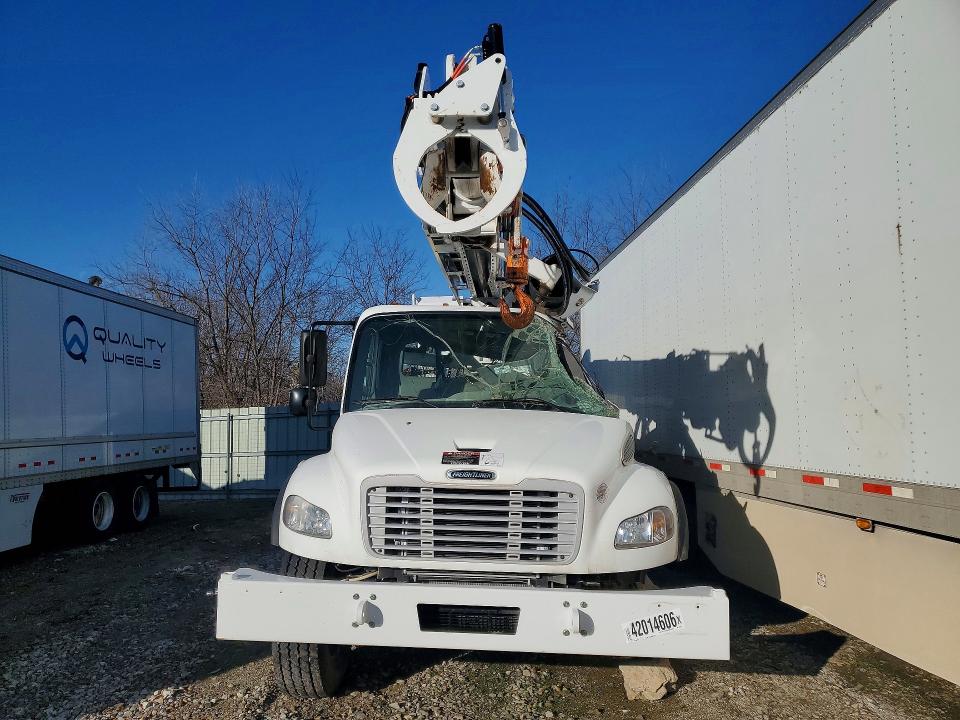 2024 Freigliner VIN 3ALDCXFC8RDUV0863 COPART salvage auction — ROLLOVER, PA - DEALER ONLY CLEAN TITLE, sold $13,100 on 2026-07-16 (photo 5)