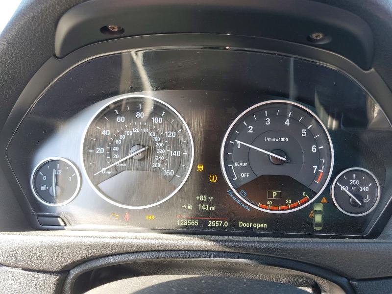 2018 BMW 3 series VIN WBA8E1G57JNU89851 COPART salvage auction — MINOR DENT/SCRATCHES, Ca - Dis/Dlr/Exp Only Clean Title (P), sold $5,100 on 2026-07-07 (photo 9)