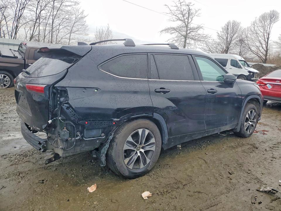 2020 Toyota Highlander VIN 5TDHZRBH8LS503177 COPART salvage auction — REAR END, In - Certificate Of Title, sold $11,900 on 2026-07-20 (photo 3)