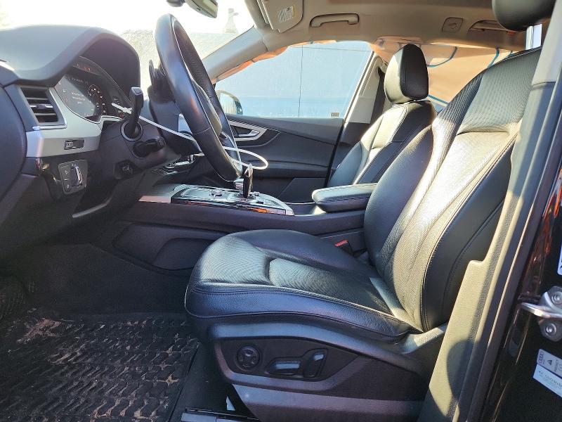 2019 Audi Q7 VIN WA1LAAF73KD035867 COPART salvage auction — SIDE, On - Permit No Brand - Unfit, sold $11,600 on 2026-08-11 (photo 7)