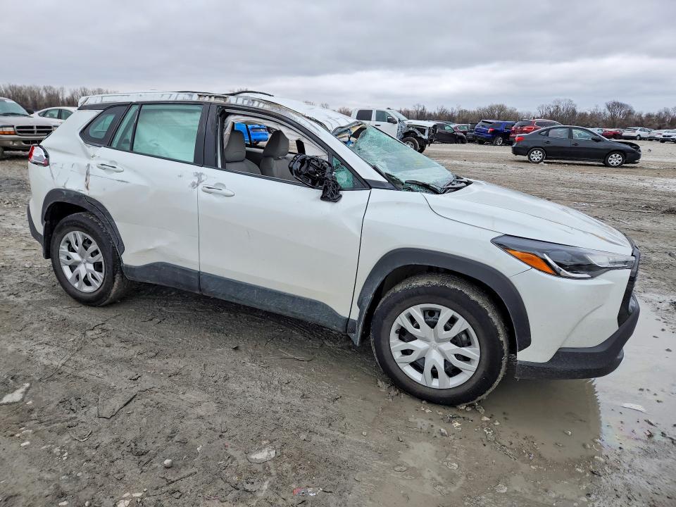 2025 Toyota All other VIN 7MUAAABG5SV147258 COPART salvage auction — ROLLOVER, Il - Salvage Certificate, sold $3,250 on 2026-07-06 (photo 4)