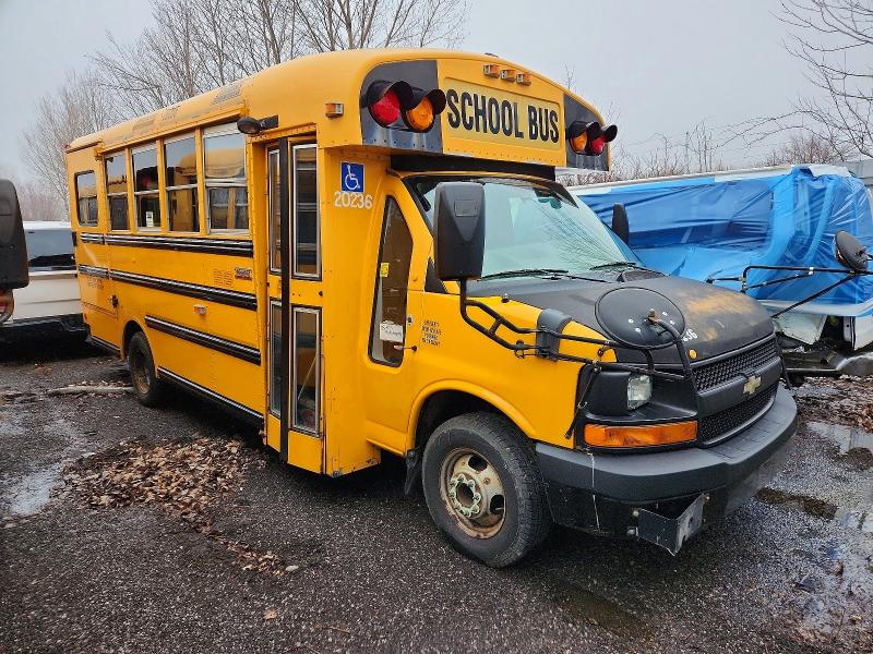 2010 Thomas All models VIN 1GB9G5AG5A1165635 COPART salvage auction — MINOR DENT/SCRATCHES, ON - PERMIT NO BRAND - FIT, sold $2,000 on 2026-09-03 (photo 1)
