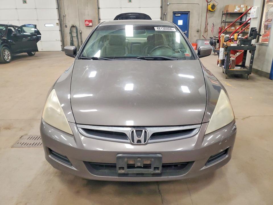 2006 Hond Accord VIN 1HGCM66536A000764 COPART salvage auction — MINOR DENT/SCRATCHES, MN - CERTIFICATE OF TITLE, sold $575 on 2026-07-28 (photo 5)