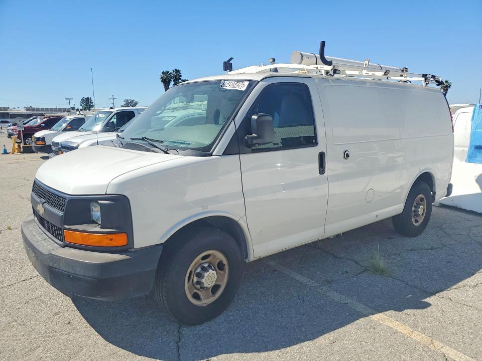 2013 Chev Express VIN 1GCWGFCB0D1902329 COPART salvage auction — MINOR DENT/SCRATCHES, DV, sold $2,150 on 2026-07-14 (photo 1)