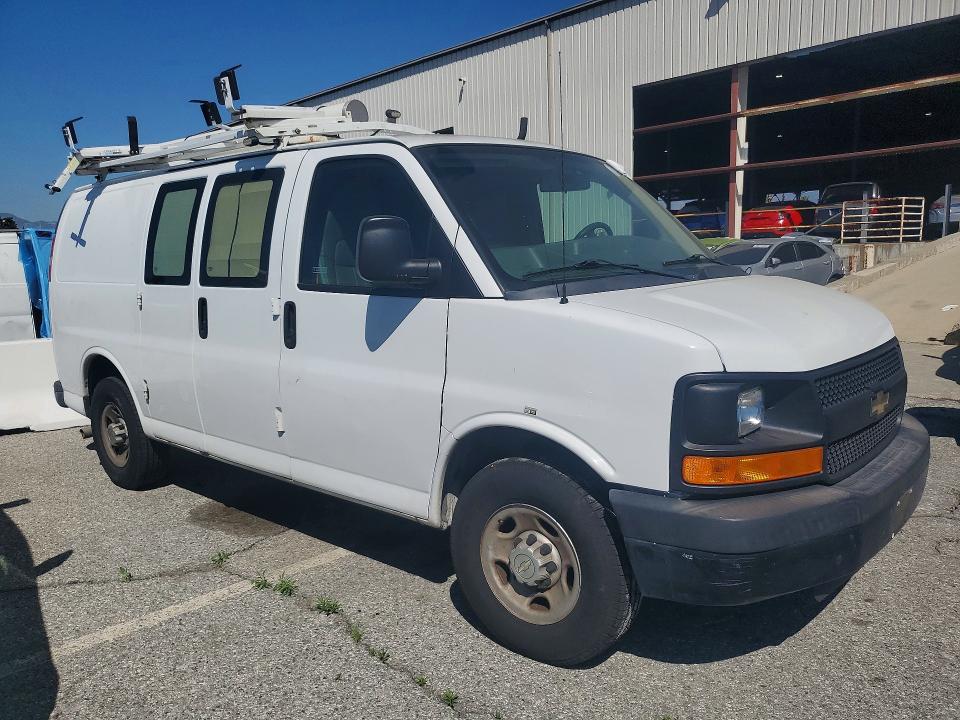 2013 Chev Express VIN 1GCWGFCB0D1902329 COPART salvage auction — MINOR DENT/SCRATCHES, CA - DIS/DLR/EXP ONLY CLEAN TITLE, sold $175 on 2026-07-28 (photo 4)