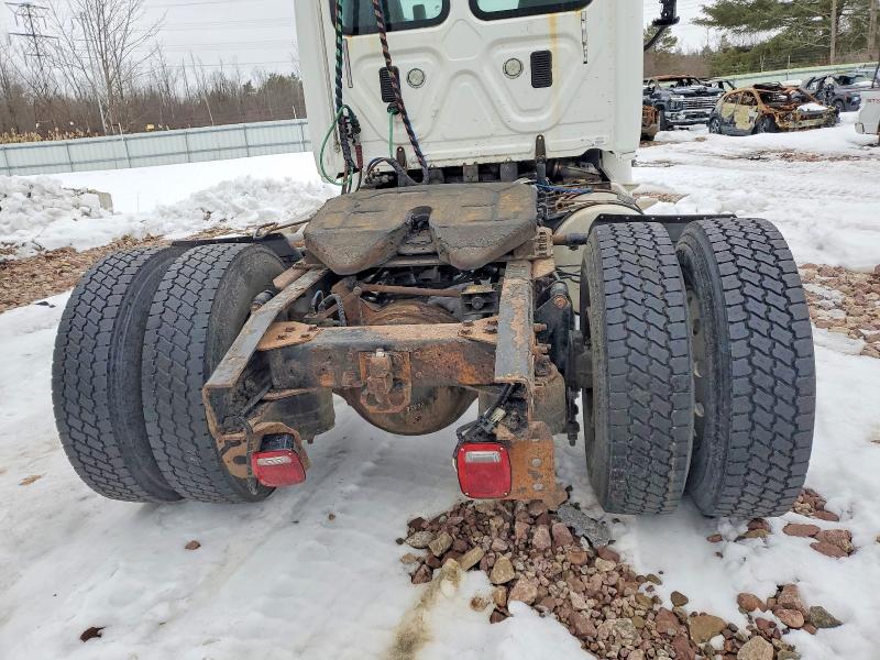 2012 Freigliner All other VIN 1FUBGADVXCSBS4877 COPART salvage auction — MECHANICAL, NY - CERTIFICATE OF TITLE, sold $2,500 on 2026-07-06 (photo 6)