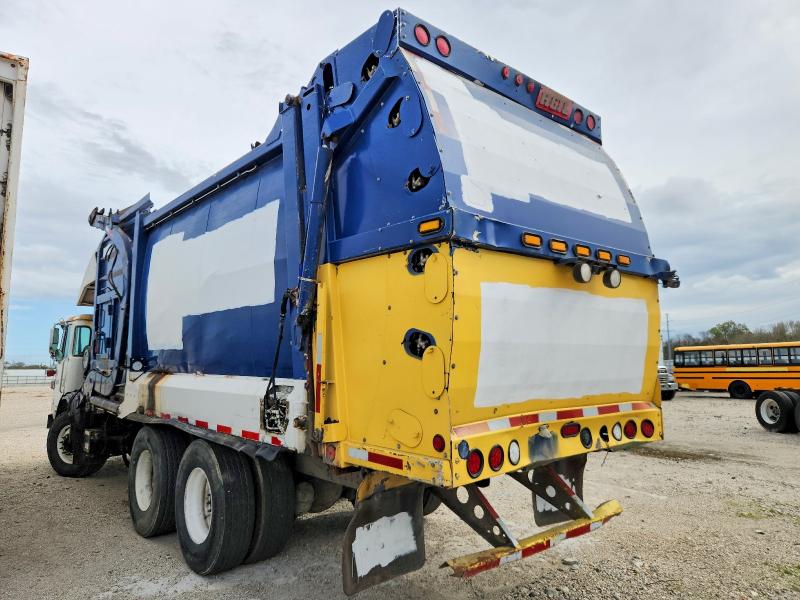 2016 Autocar llc All models VIN 5VCACLLE8GH221106 COPART salvage auction — ALL OVER, CD, sold $1,100 on 2026-07-29 (photo 3)