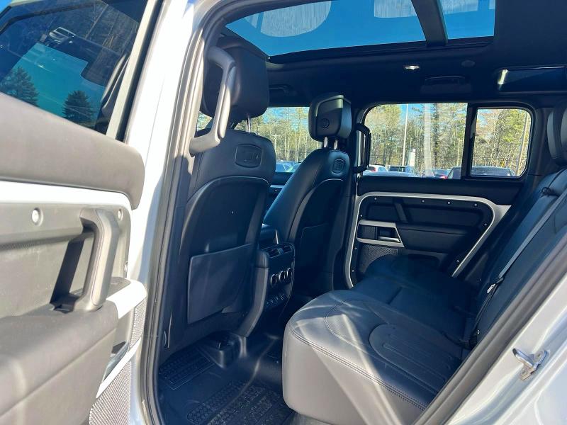 2022 Land rover Defender VIN SALEW7RU6N2097910 COPART salvage auction — Minor Dent/Scratches, MA - CERTIFICATE OF TITLE (P), sold $35,500 on 2026-04-03 (photo 8)