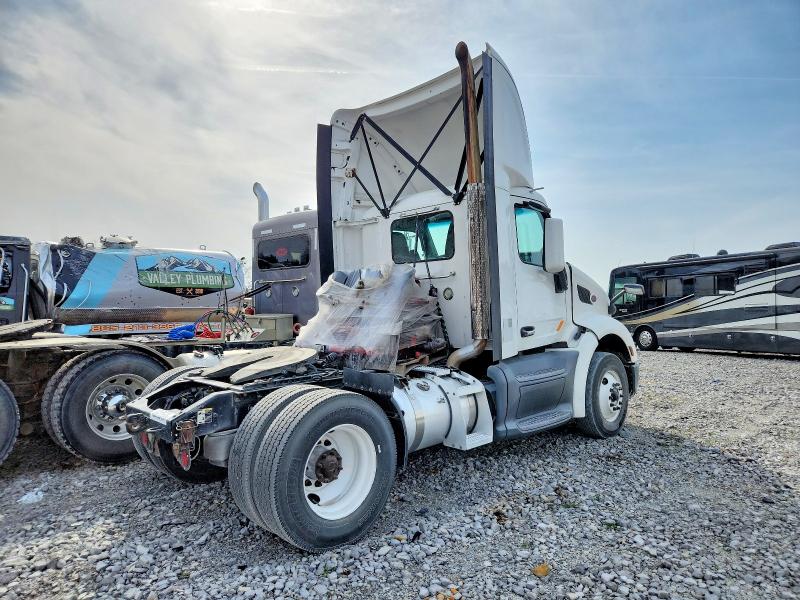 2019 Peterbilt All other VIN 1XPBA48X3KD600178 COPART salvage auction — NORMAL WEAR, IN - CERTIFICATE OF TITLE, sold $7,500 on 2026-07-28 (photo 4)