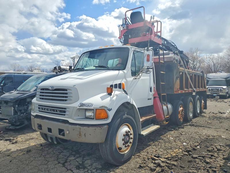 2009 Sterling truck All other VIN 2FZHCHBSX9AAK1632 COPART salvage auction — NORMAL WEAR, MI - DEALER ONLY CLEAN TITLE, sold $28,250 on 2026-07-28 (photo 2)