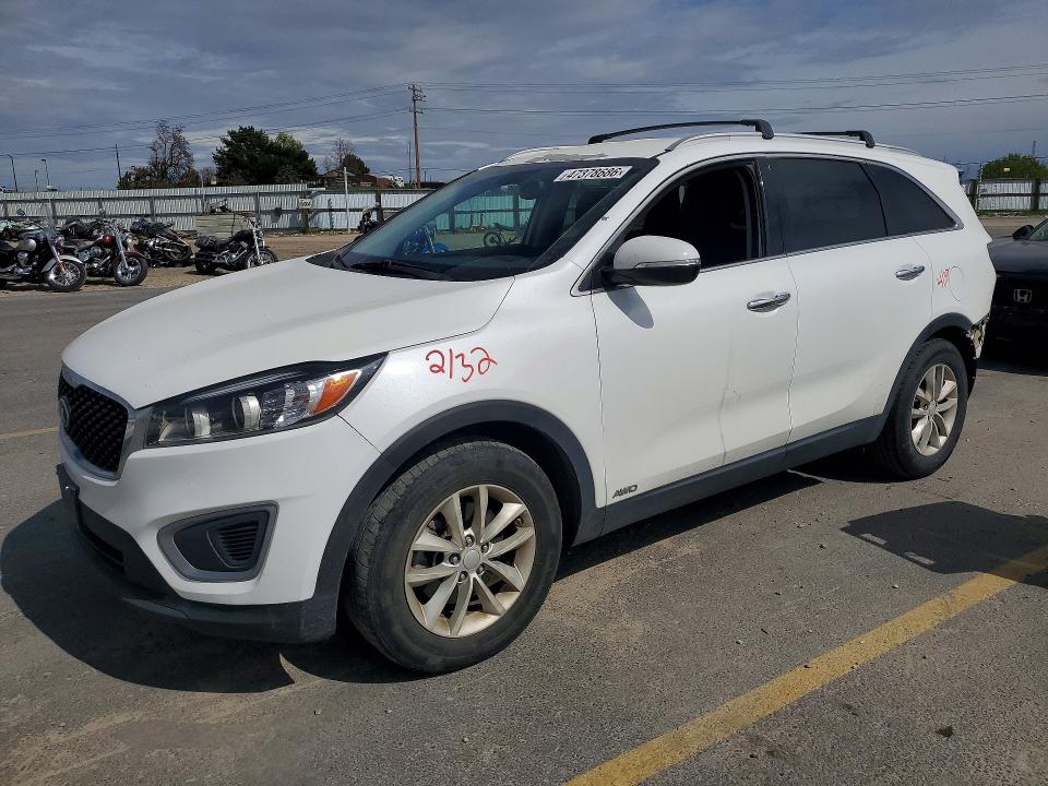 2016 Kia Sorento VIN 5XYPGDA35GG040878 — COPART salvage auction photo