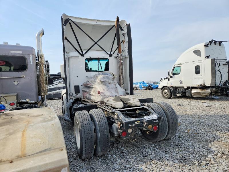 2019 Peterbilt All other VIN 1XPBA48X3KD600178 COPART salvage auction — NORMAL WEAR, IN - CERTIFICATE OF TITLE, sold $7,500 on 2026-07-28 (photo 3)