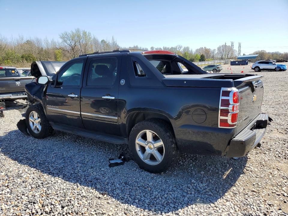 2013 Chevrolet Avalanche VIN 3GNTKGE70DG337265 COPART salvage auction — FRONT END, Tn - Salvage Certificate, sold $1,300 on 2026-07-02 (photo 2)