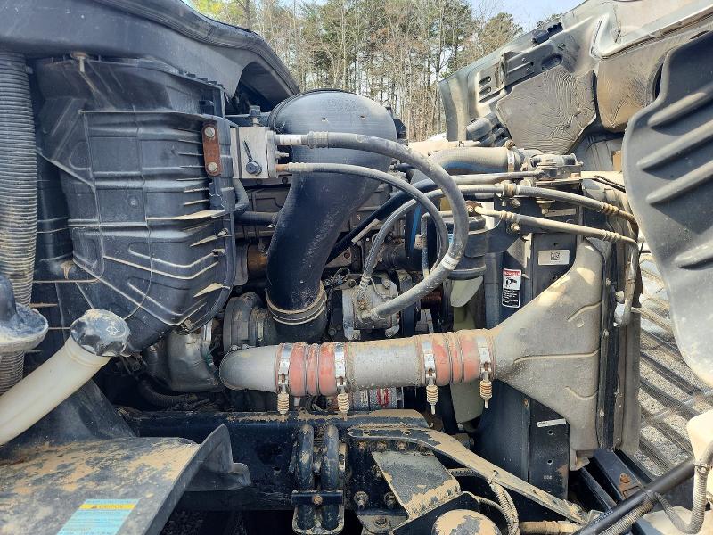 2018 Freigliner All other VIN 1FUBGADVXJLJY2573 COPART salvage auction — WATER/FLOOD, WF, sold $725 on 2026-07-29 (photo 7)