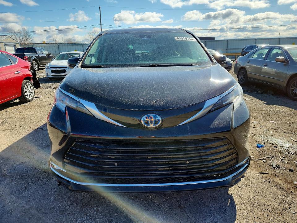 2021 Toyota Sienna VIN 5TDZRKEC2MS018613 COPART salvage auction — WATER/FLOOD, In - Cert Of Title-Salvage Flood, sold $3,300 on 2026-07-27 (photo 5)