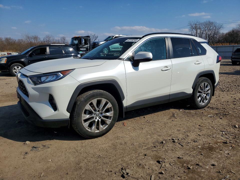 2021 Toyota Rav4 VIN 2T3A1RFV3MW209128 COPART salvage auction — HAIL, Il - Certificate Of Title, sold $17,200 on 2026-07-10 (photo 1)