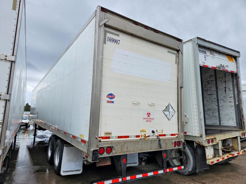2016 Utility Vs2ra VIN 1UYVS2534GM595907 COPART salvage auction — MINOR DENT/SCRATCHES, OH - CERTIFICATE OF TITLE, sold $2,700 on 2026-07-08 (photo 3)