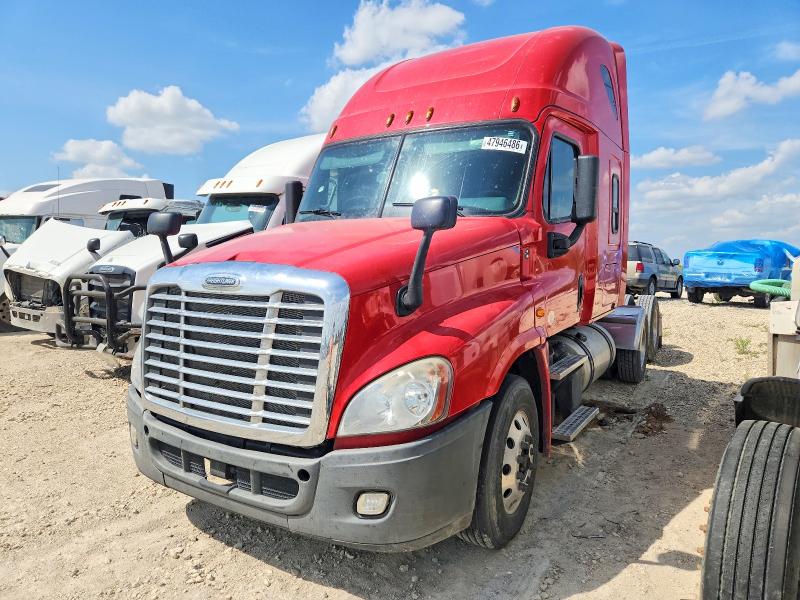 2018 Freigliner VIN 3AKJGLDR4JSJK2514 COPART salvage auction — NORMAL WEAR, TX - CERTIFICATE OF TITLE, sold $4,350 on 2026-07-14 (photo 2)