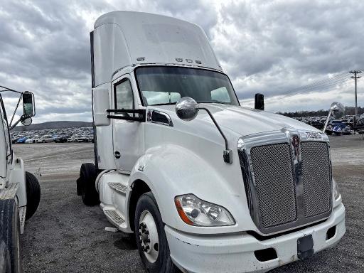 2014 Kenworth All models VIN 1XKYA48X9EJ403201 COPART salvage auction — FRONT END, IN - CERTIFICATE OF TITLE, sold $9,000 on 2026-07-06 (photo 1)