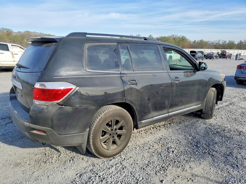 2013 Toyota Highlander VIN 5TDZK3EH2DS136957 COPART salvage auction — FRONT END, Nc - Salvage Certificate Of Title, sold $5,100 on 2026-07-08 (photo 3)