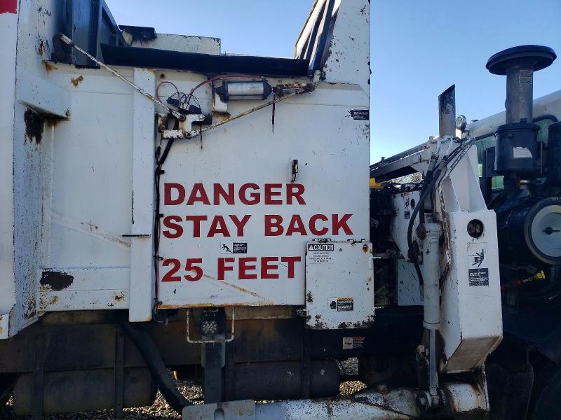 2009 Peterbilt All other VIN 3BPZL50X39F719301 COPART salvage auction — MINOR DENT/SCRATCHES, FL - CERTIFICATE OF DESTRUCTION, sold $1,000 on 2026-07-31 (photo 6)