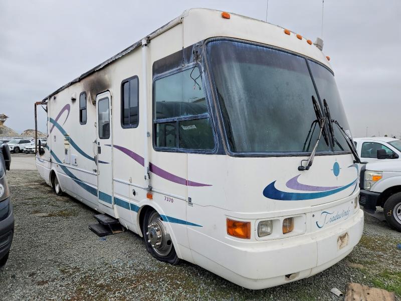 1999 National rv All other VIN 4UZ6XJCA7XCF07467 COPART salvage auction — BURN, CA - NON-REPAIRABLE VEHICLE CERT, sold $150 on 2026-07-10 (photo 1)