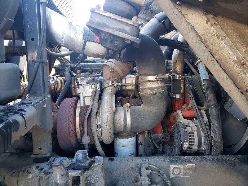 2009 Peterbilt All other VIN 3BPZL50X39F719301 COPART salvage auction — MINOR DENT/SCRATCHES, FL - CERTIFICATE OF DESTRUCTION, sold $1,000 on 2026-07-31 (photo 7)