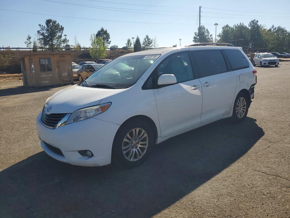2014 Toyota Sienna VIN 5TDYK3DC4ES450354 COPART salvage auction — REAR END, Sc - Cert Of Title-Salvage, sold $4,000 on 2026-07-06 (photo 1)