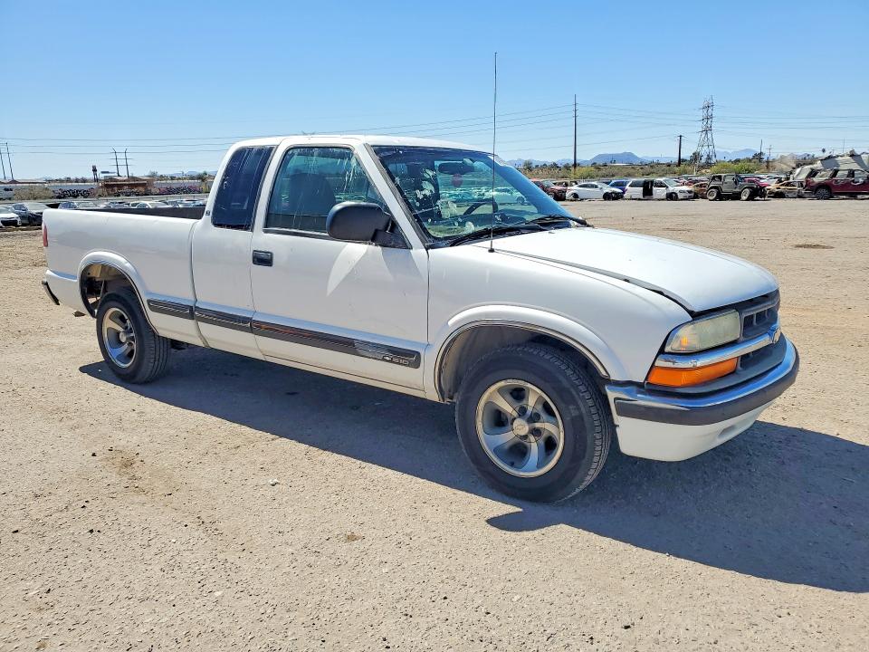 2002 Chev S10 VIN 1GCCS19W928216650 COPART salvage auction — SIDE, CT, sold $450 on 2026-07-24 (photo 4)