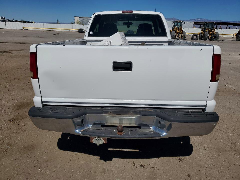 2002 Chev S10 VIN 1GCCS19W928216650 COPART salvage auction — SIDE, CT, sold $450 on 2026-07-24 (photo 6)