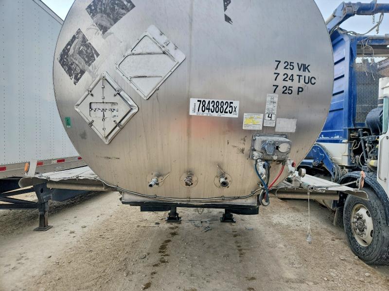 2001 Walker Trailer VIN 5WSAC42201N034066 COPART salvage auction — REAR END, SV, sold $1,100 on 2026-07-23 (photo 7)