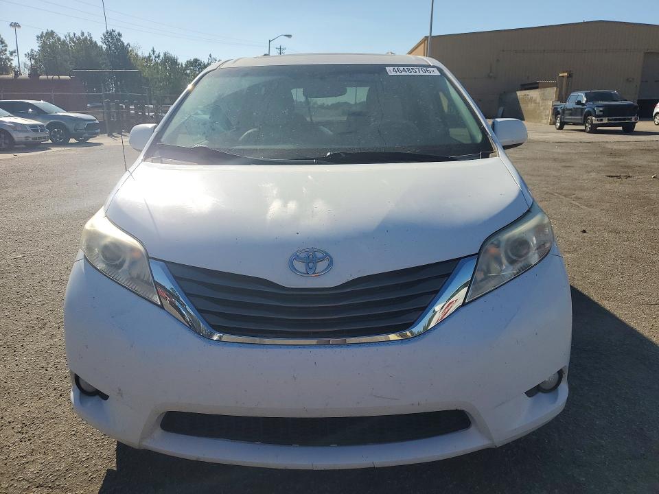 2014 Toyota Sienna VIN 5TDYK3DC4ES450354 COPART salvage auction — REAR END, Sc - Cert Of Title-Salvage, sold $4,000 on 2026-07-06 (photo 5)