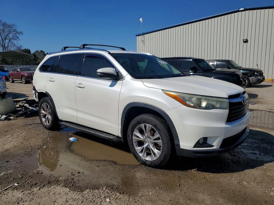 2015 Toyota Highlander VIN 5TDKKRFH9FS088136 COPART salvage auction — REAR END, Ms - Cert Of Title-Salvaged, sold $7,400 on 2026-07-27 (photo 4)