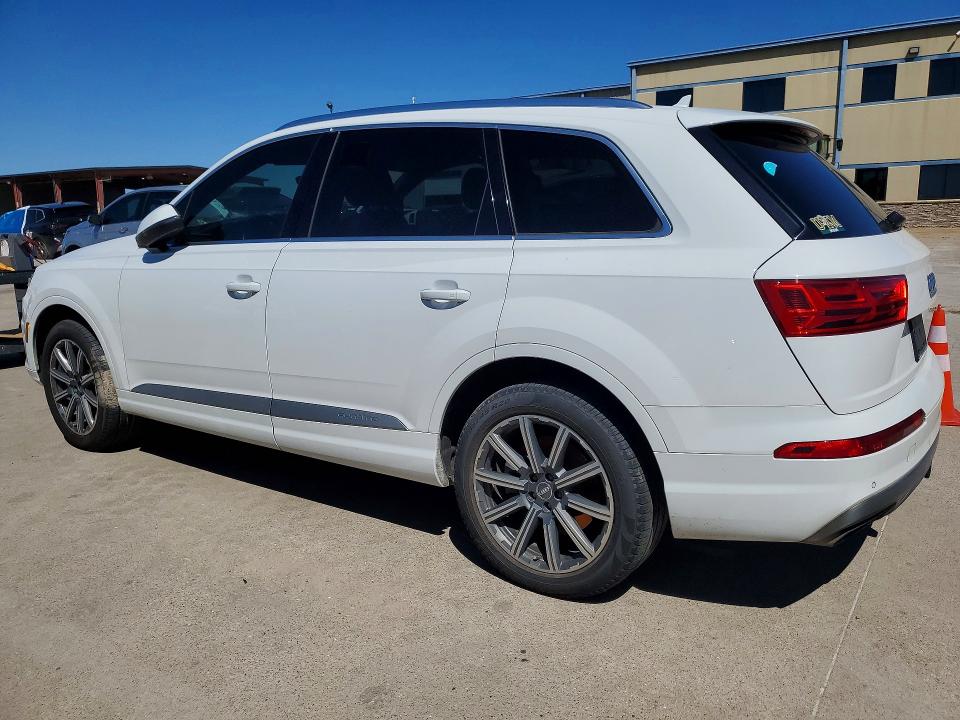 2018 Audi Q7 VIN WA1LHAF75JD002749 COPART salvage auction — FRONT END, Tx - Certificate Of Title, sold $5,100 on 2026-07-06 (photo 2)
