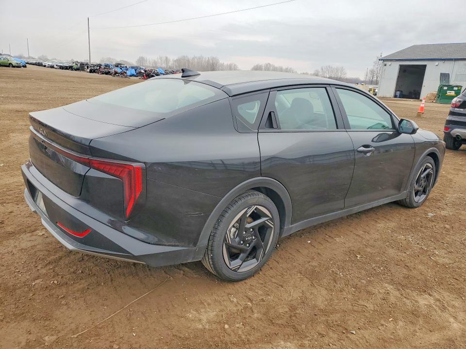 2025 Kia All other VIN 3KPFU4DE0SE079997 COPART salvage auction — WATER/FLOOD, Mi - Scrap Cert Of Title-Flood Veh, sold $7,000 on 2026-08-05 (photo 3)