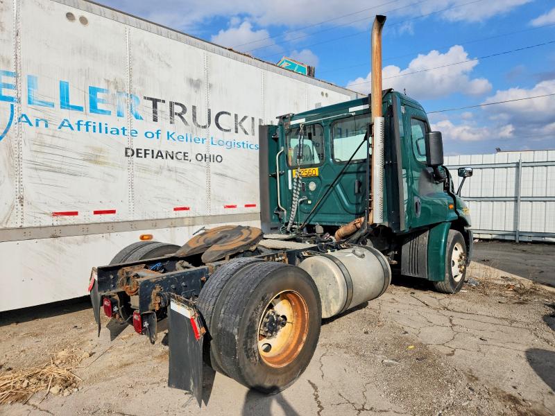 2018 Freightliner Cascadia 113 VIN 3AKBGADV0JSJL4388 COPART salvage auction — MECHANICAL, IN - CERTIFICATE OF TITLE (P), sold $2,200 on 2026-07-27 (photo 4)