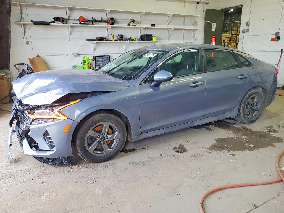 2022 Kia K5 VIN 5XXG14J26NG112293 COPART salvage auction — FRONT END, Il - Certificate Of Title, sold $1,950 on 2026-07-07 (photo 1)