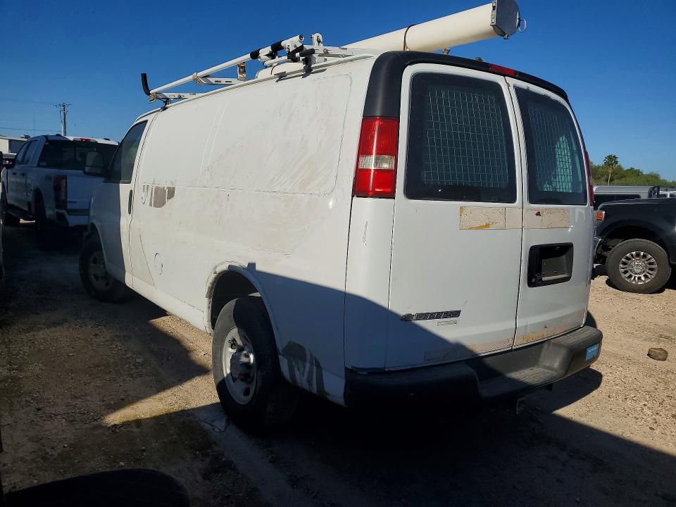 2013 Chev Express VIN 1GCWGFCA9D1903275 COPART salvage auction — MINOR DENT/SCRATCHES, CT, sold $1,250 on 2026-07-08 (photo 2)