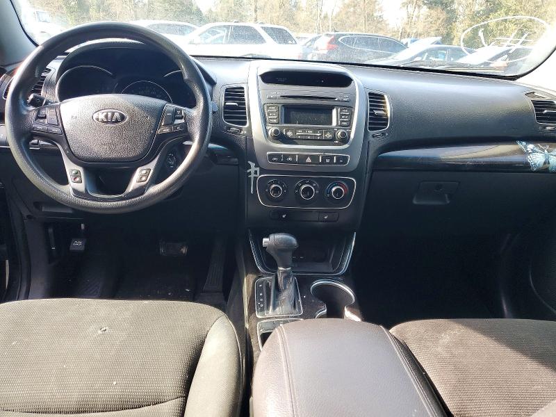 2014 Kia Sorento VIN 5XYKTCA65EG424604 COPART salvage auction — MINOR DENT/SCRATCHES, Ab - Bos - Active, sold $550 on 2026-07-28 (photo 8)