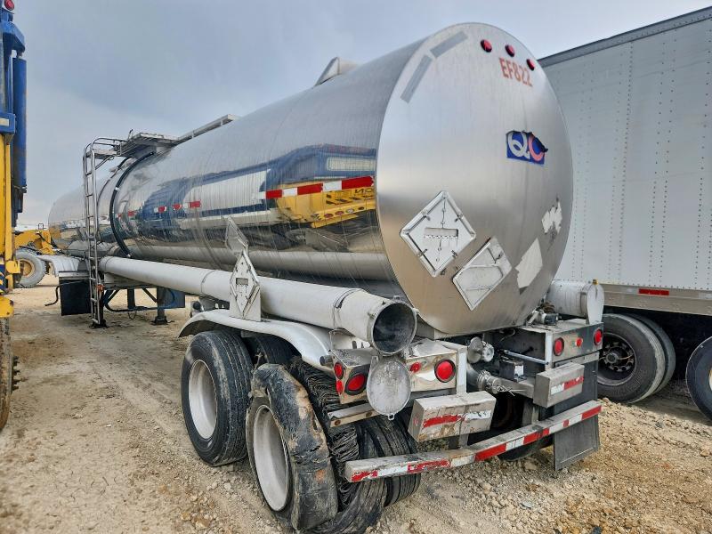 2001 Walker Trailer VIN 5WSAC42201N034066 COPART salvage auction — REAR END, SV, sold $1,100 on 2026-07-23 (photo 3)