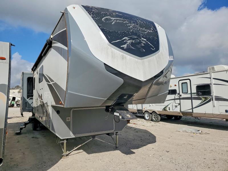 2018 Highland ridge Highland ridge VIN 58TCH0BV3J3XH3082 COPART salvage auction — WATER/FLOOD, TX - SALVAGE TITLE-FLOOD DAMAGE, sold $1,500 on 2026-07-28 (photo 1)