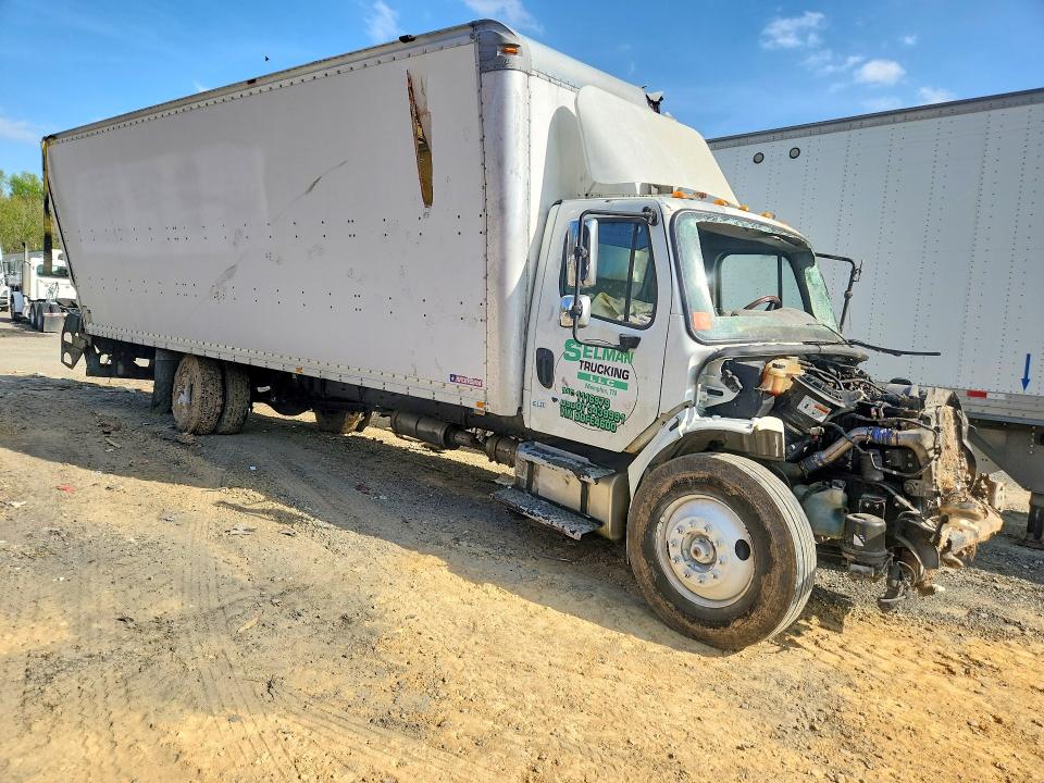 2013 Freightliner All other VIN 3ALACWDT9DDFE4600 COPART salvage auction — ALL OVER, NE - CERT OF TITLE-SALVAGE, sold $1,875 on 2026-07-08 (photo 4)
