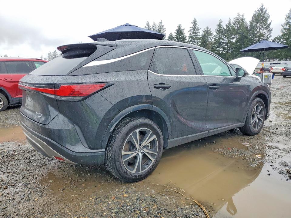 2024 Lexus VIN 2T2BBMCA4RC024623 COPART salvage auction — MINOR DENT/SCRATCHES, Wa - Cert Of Ownership-Rebuilt (P), sold $38,000 on 2026-07-24 (photo 3)