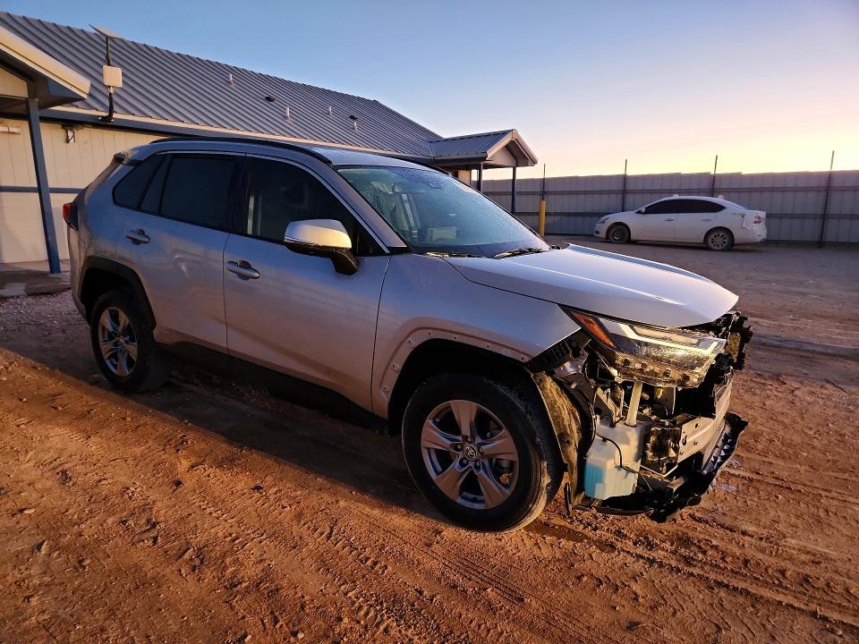 2025 Toyota Rav4 VIN JTMMWRFVXSD306710 COPART salvage auction — SIDE, TX - SALVAGE VEHICLE TITLE, sold $11,500 on 2026-07-02 (photo 4)
