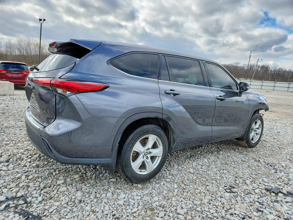 2020 Toyota Highlander VIN 5TDCZRBH4LS013233 COPART salvage auction — FRONT END, In - Certificate Of Title, sold $9,500 on 2026-07-09 (photo 3)