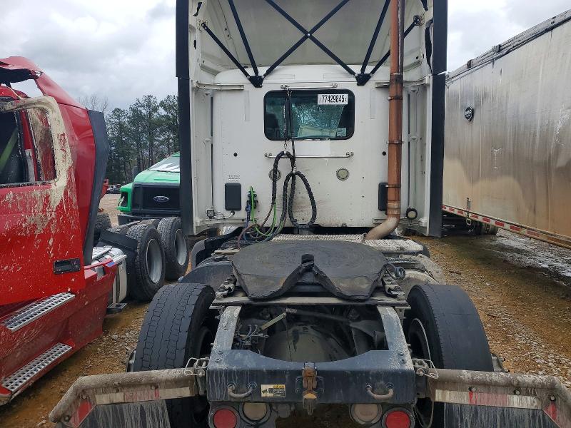 2017 Peterbilt All models VIN 1XPBA48X3HD428839 COPART salvage auction — MINOR DENT/SCRATCHES, IN - CERTIFICATE OF TITLE, sold $5,000 on 2026-07-07 (photo 9)