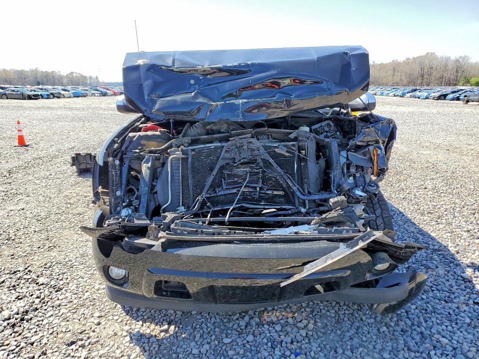 2013 Chevrolet Avalanche VIN 3GNTKGE70DG337265 COPART salvage auction — FRONT END, Tn - Salvage Certificate, sold $1,300 on 2026-07-02 (photo 5)