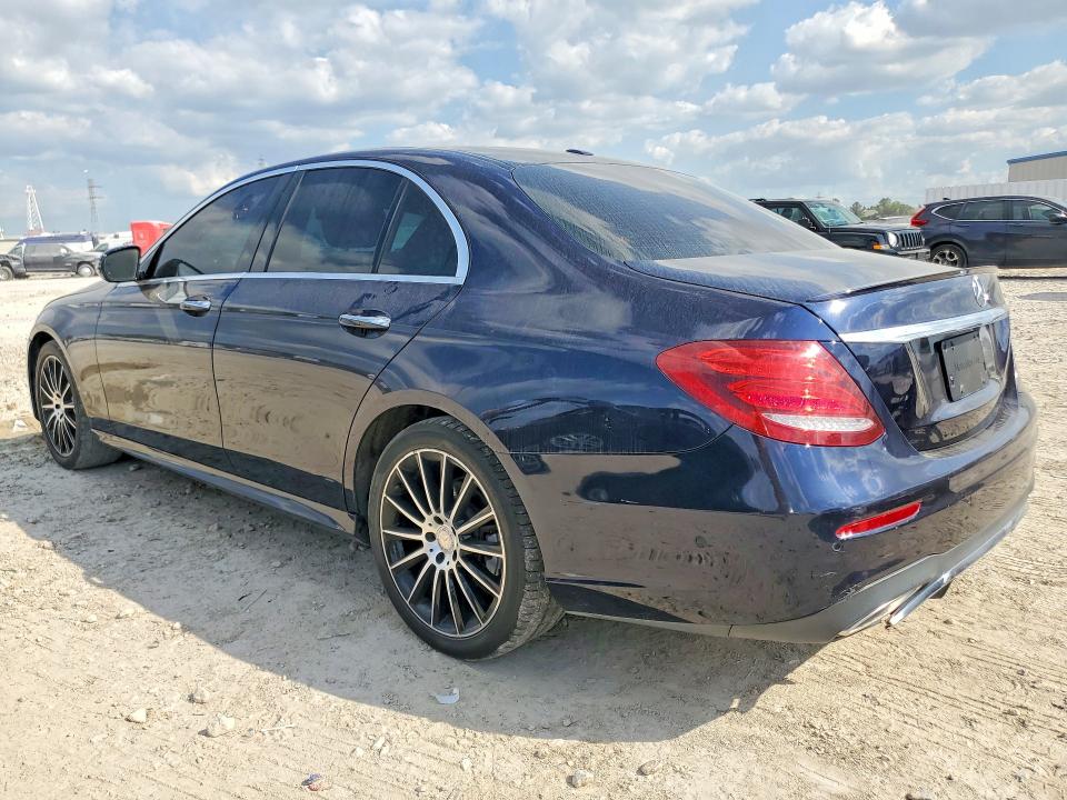2017 Mercedes-benz E-class VIN WDDZF4KB8HA225712 COPART salvage auction — MINOR DENT/SCRATCHES, Tx - Certificate Of Title (P), sold $7,600 on 2026-07-24 (photo 2)